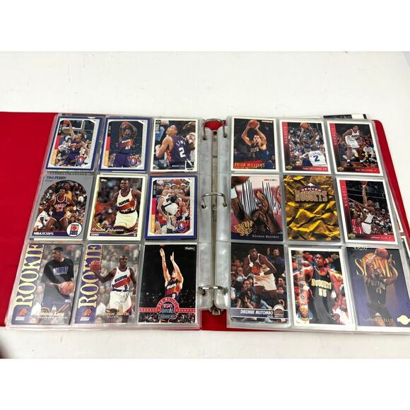 VTG NBA Hoops Basketball Collectors Album 225+ Cards 1990s - Picture 12 of 13
